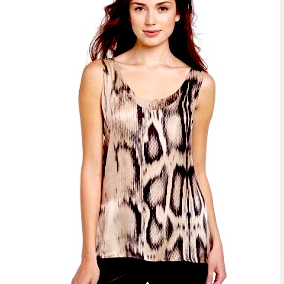 Addison Pico Edge Sleeveless Python Print Silky soft Tank top NWOT Size Med - Picture 1 of 7